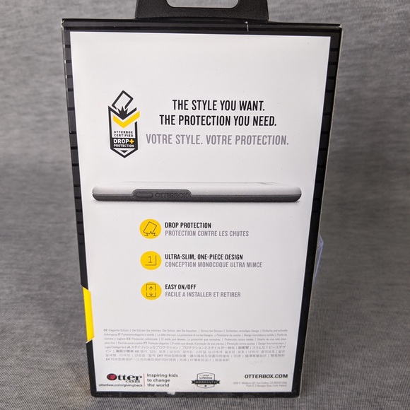 Otterbox iPhone 11 ProMax Symmetry Graphic Case - Picture 12 of 12